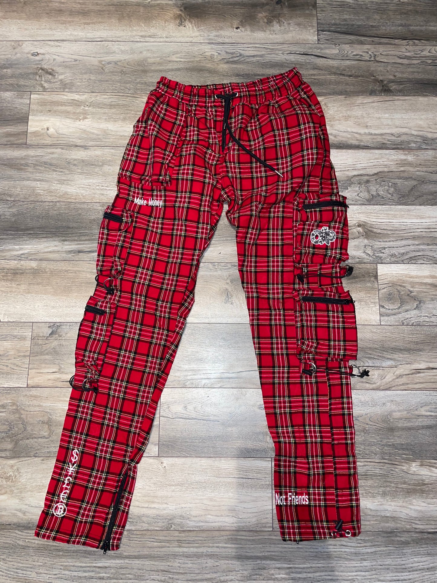plaid cargo